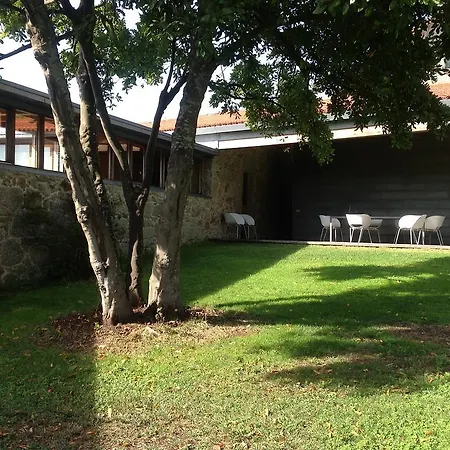 A Casa De *